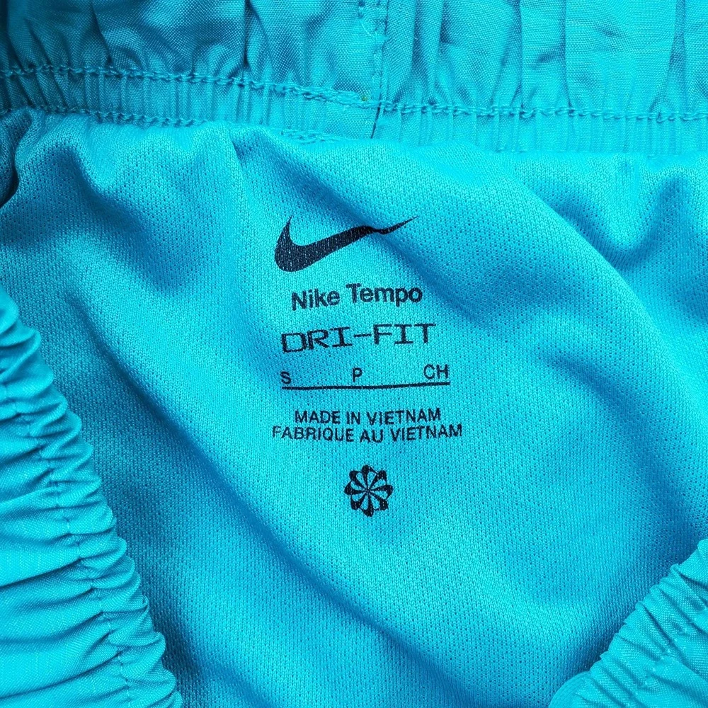 Nike tempo shorts