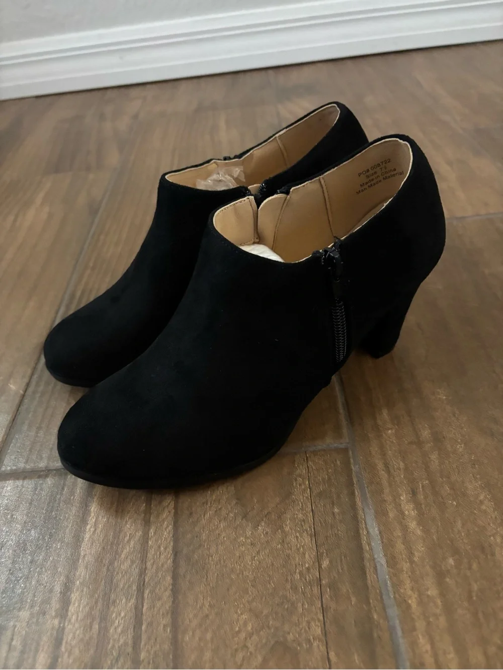 Journee Collection chic black