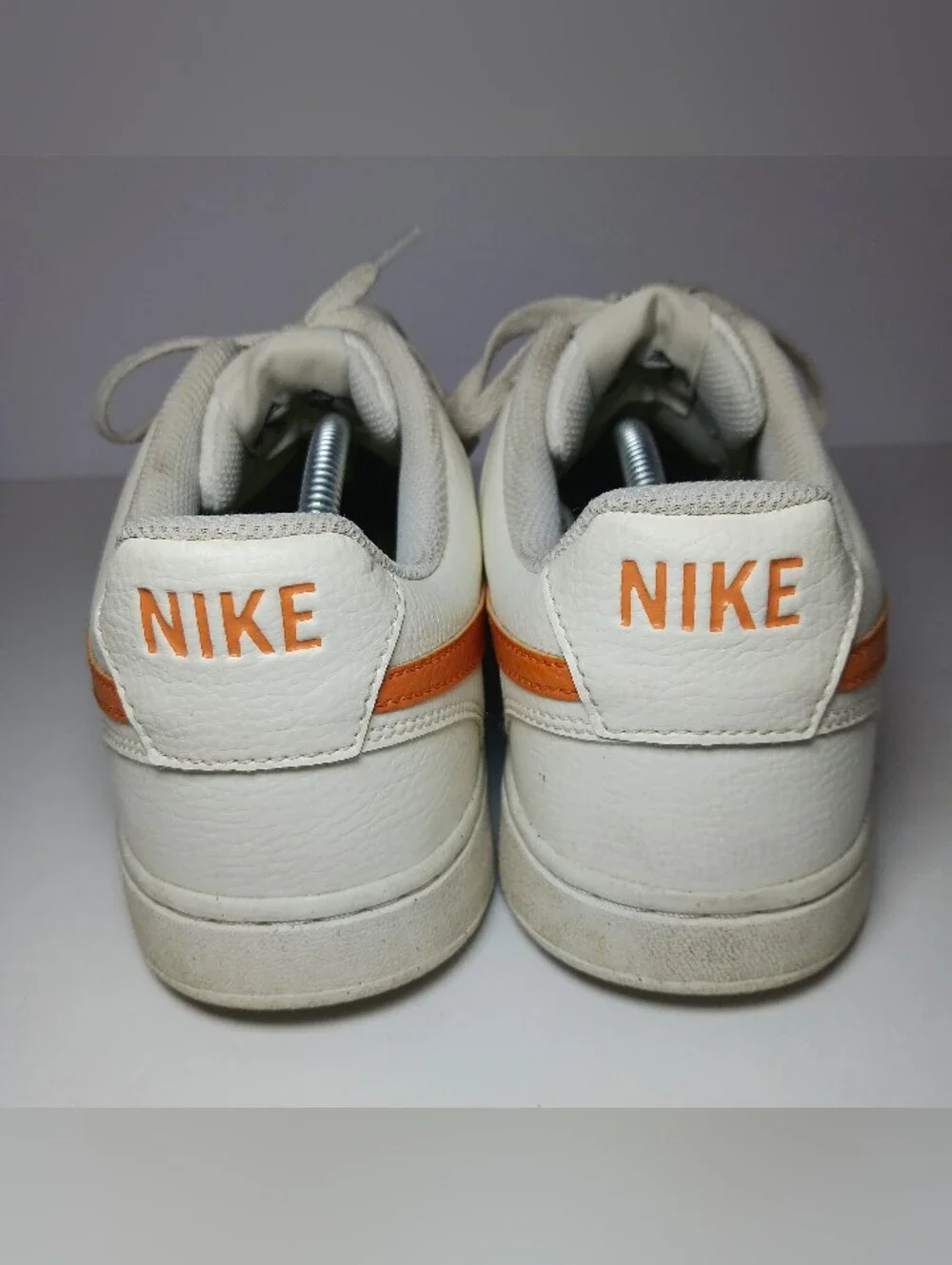 Nike classic low