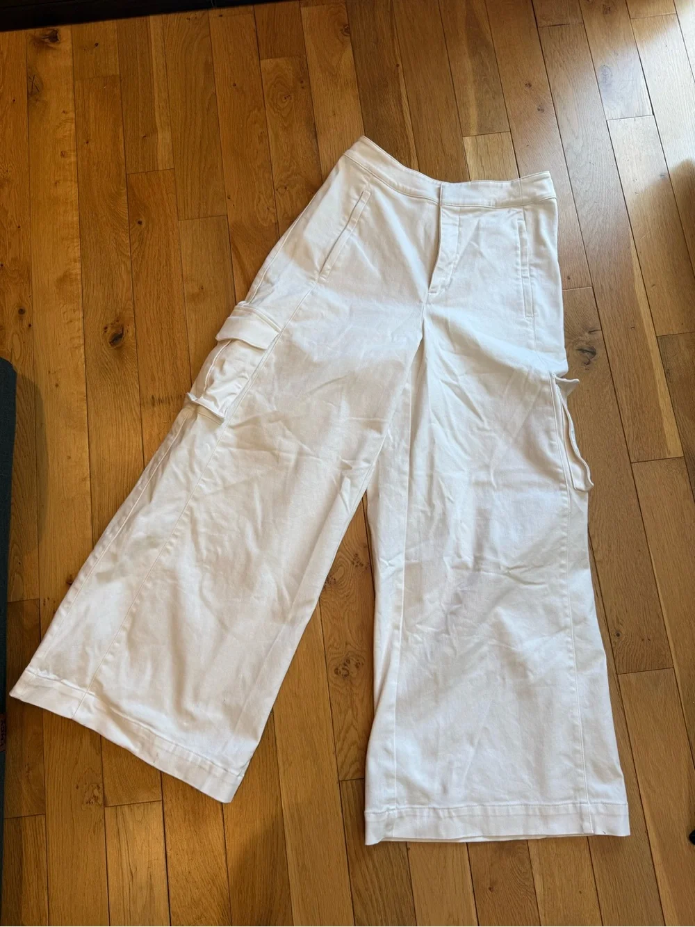 ALO Yoga soft relaxed