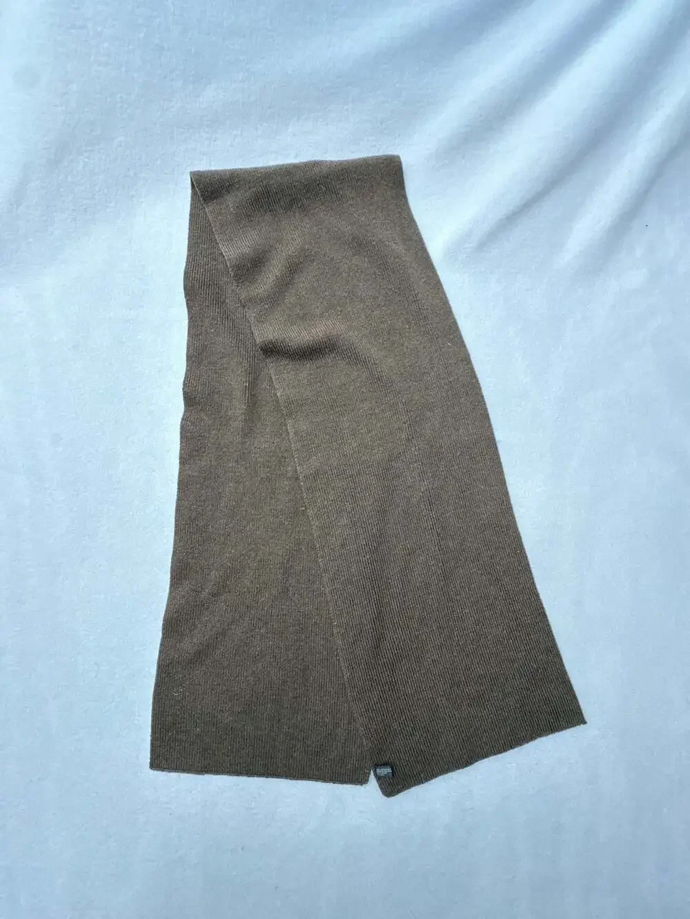 100% Extrafine Italian Merino Wool Ribbed Scarf in Chocolate Brown
