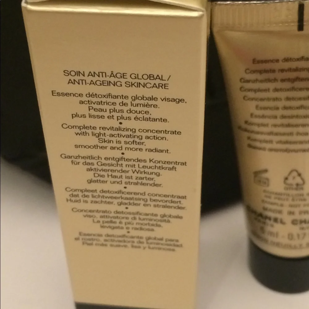 CHANEL sublimage l’essece