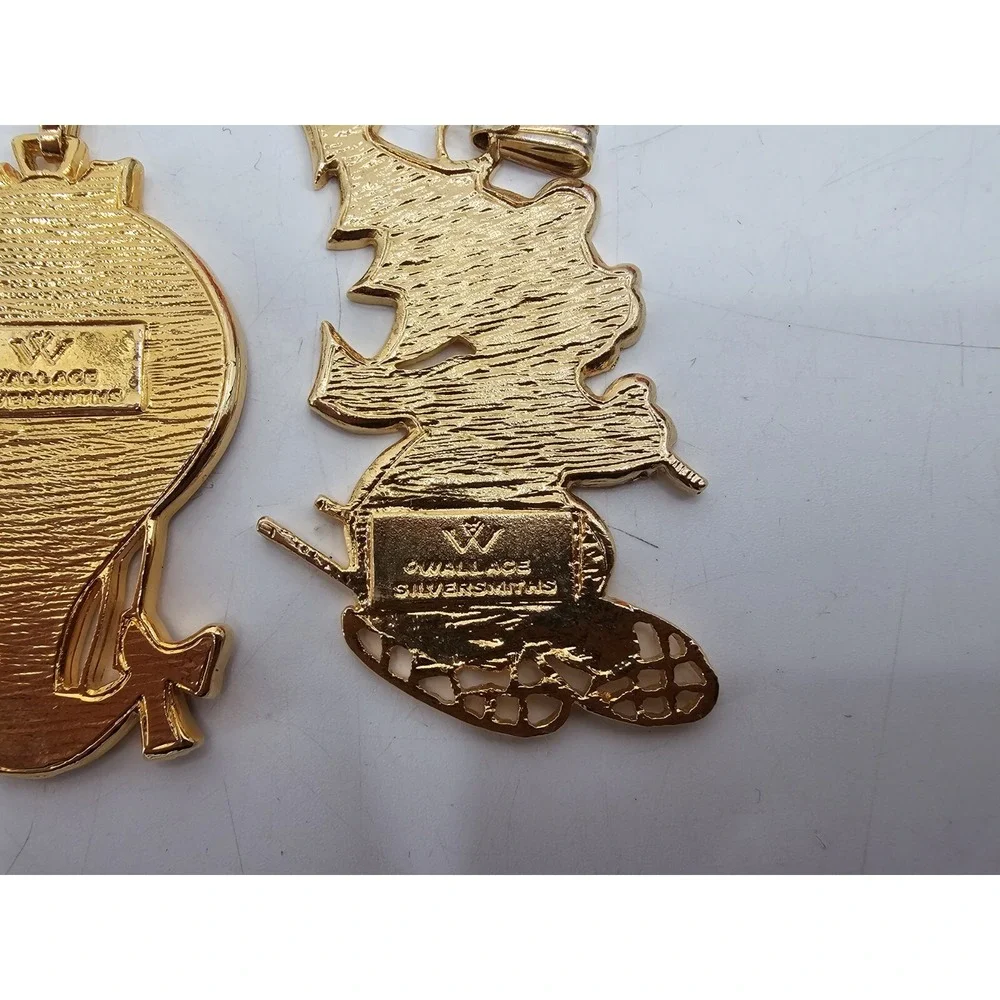 Wallace Silversmiths add touch
