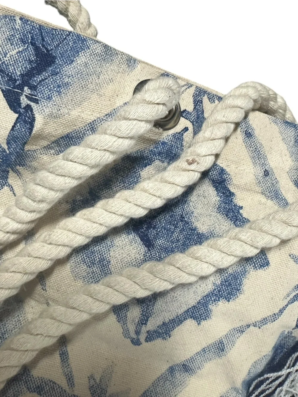 N/A stylish canvas