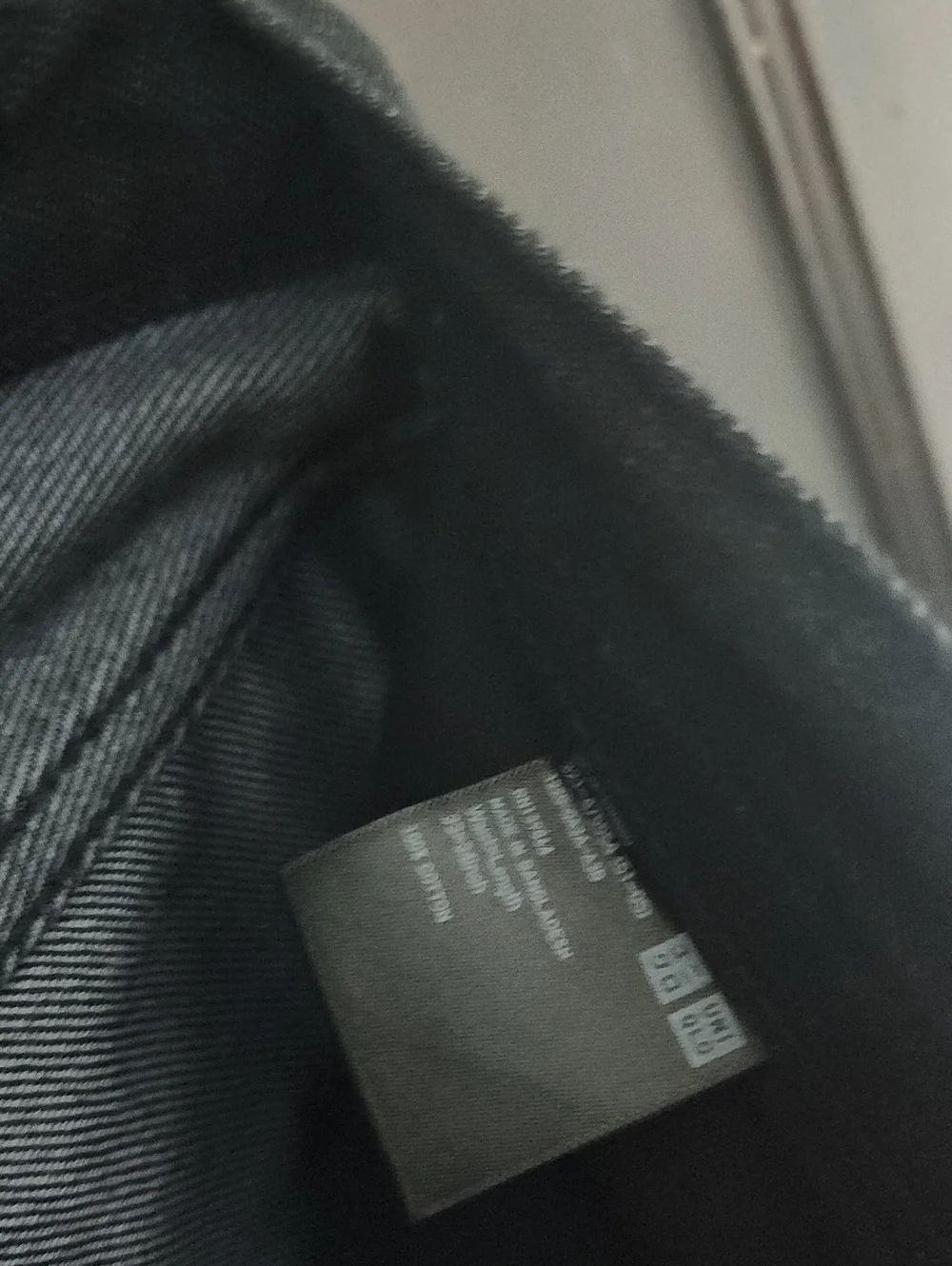 Uniqlo Regular Fit Black Denim Jeans