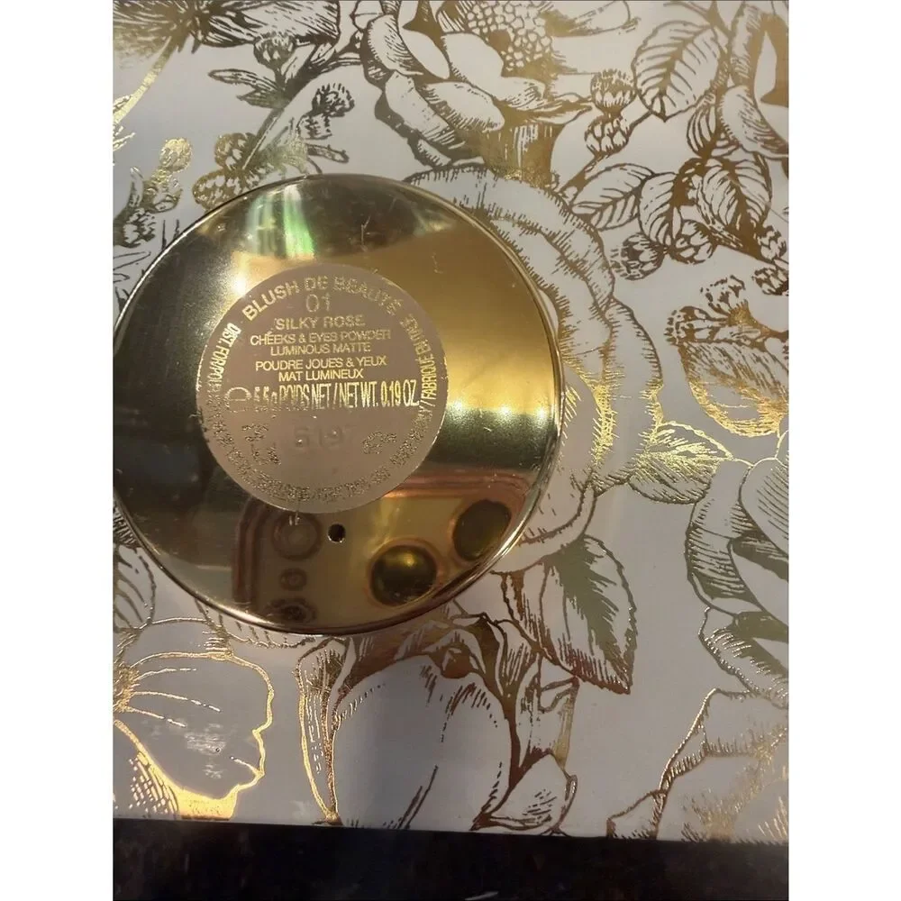Gucci luminous matte