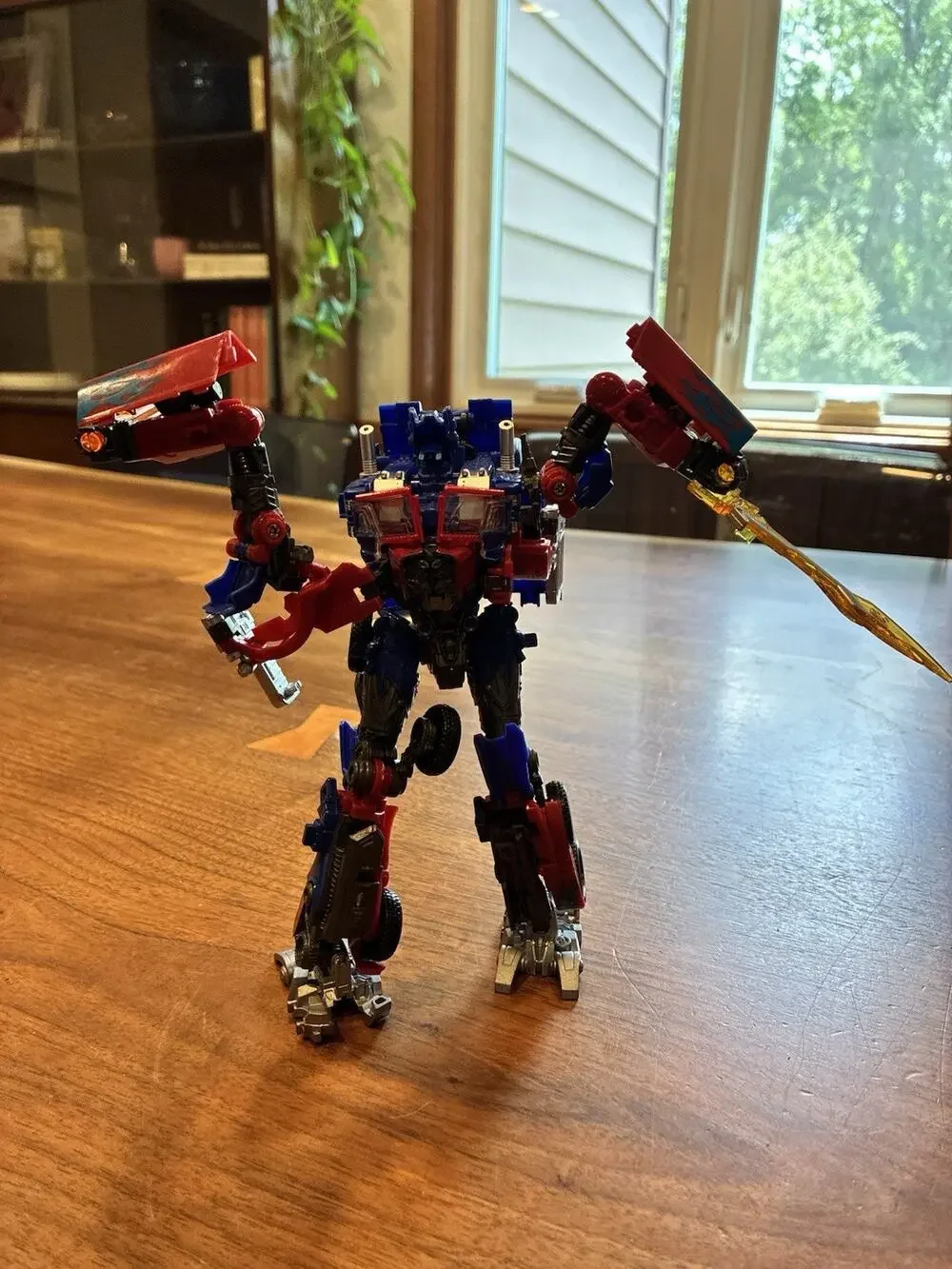 Hasbro Studio Series 05 Voyager Transformers Optimus Prime Figure Incomplete