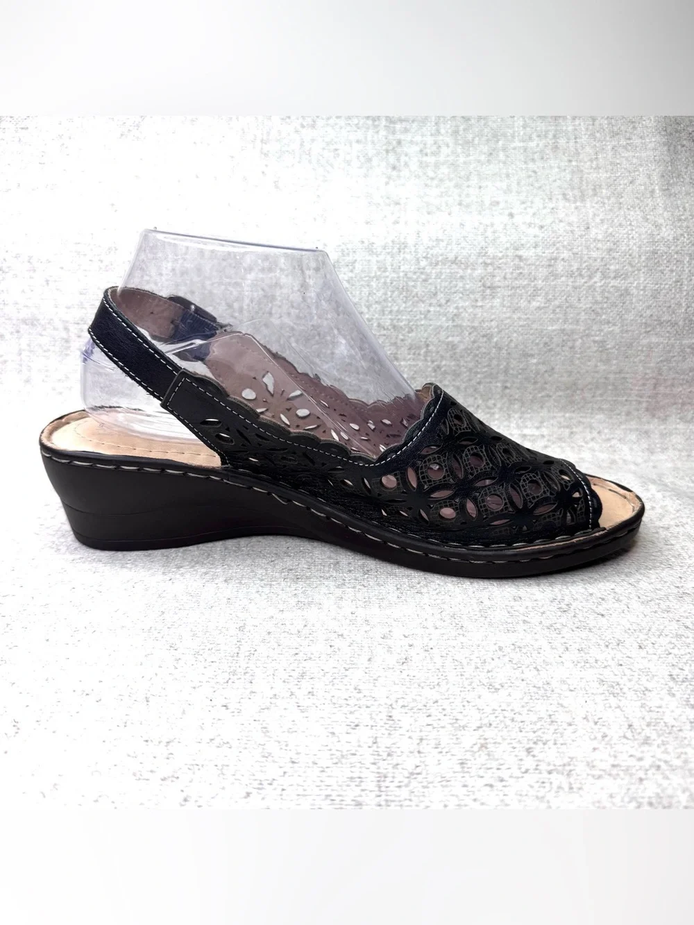 Spring Step Wedge Slingback Sandals black leather size 9/40 peep toe laser cut