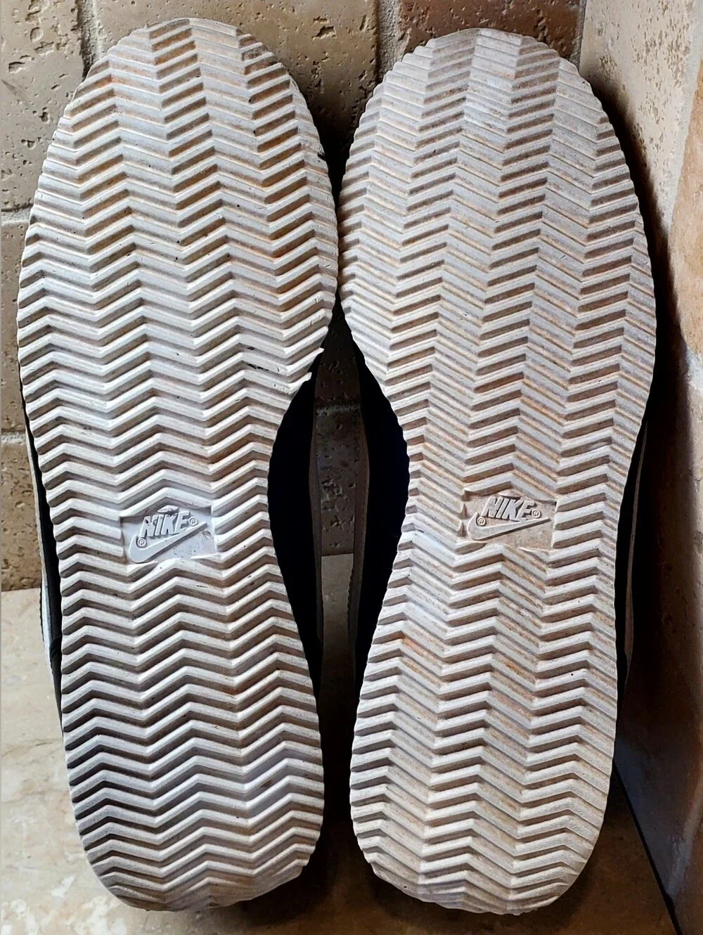 Nike men’s low