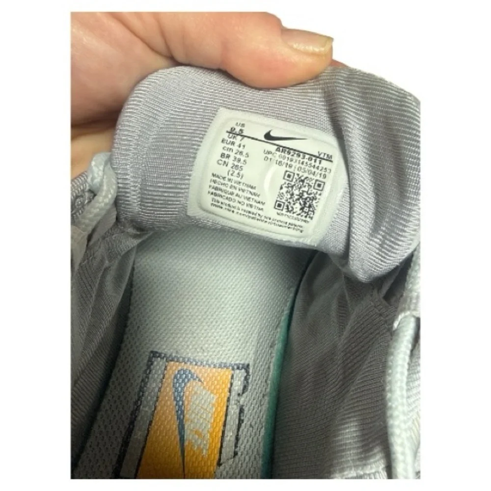 Nike stylish air