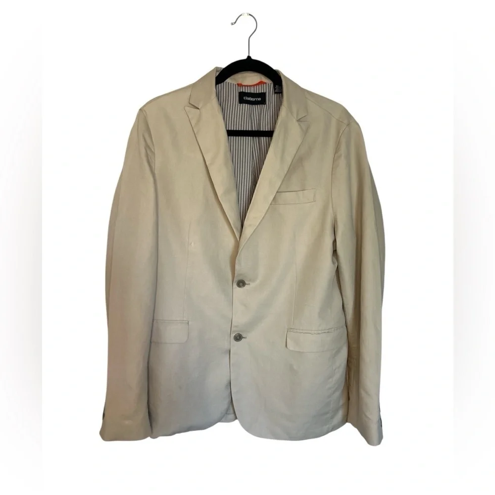 Claiborne Men's Beige Blazer