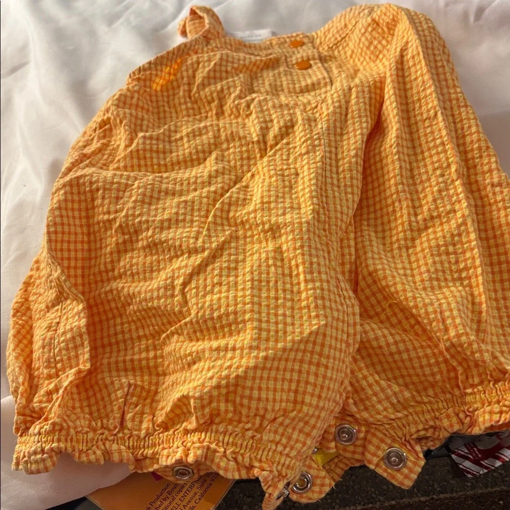 N/A adorable orange