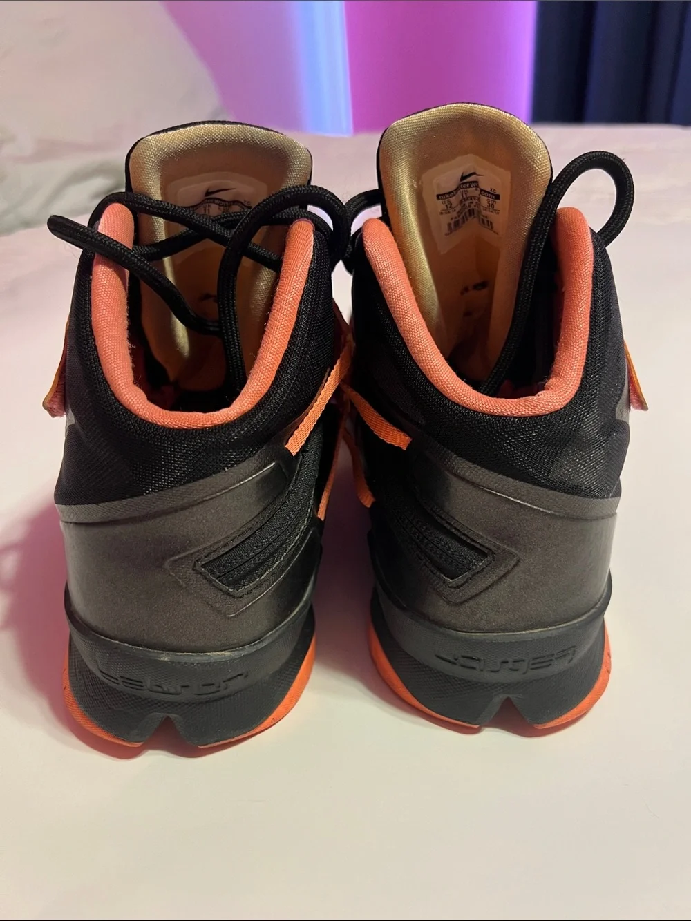 NIKE LeBron Soldier 8 Basketball Sneakers Men’s Size 12