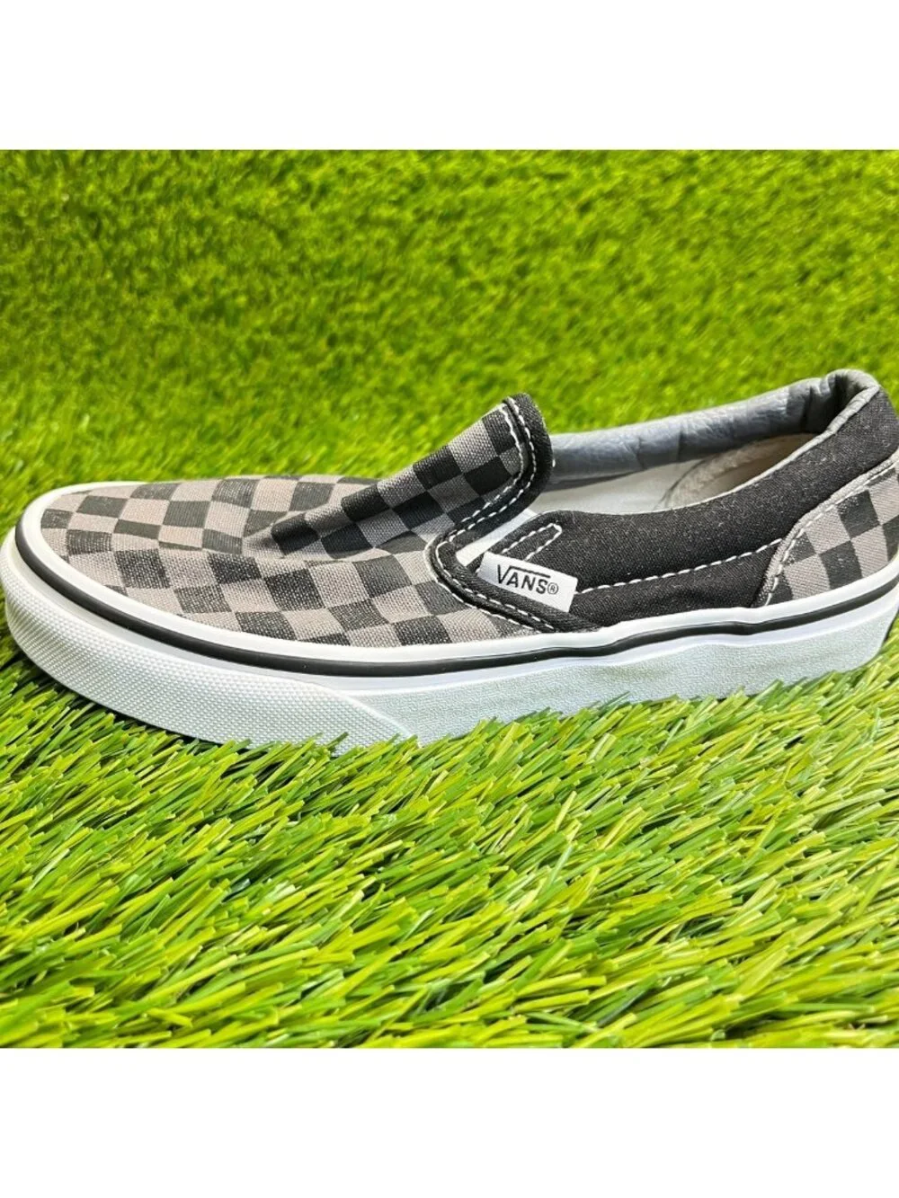 Vans Classic Slip-On Boys Size 1.5Y Black Gray Athletic Skate Shoes Sneakers