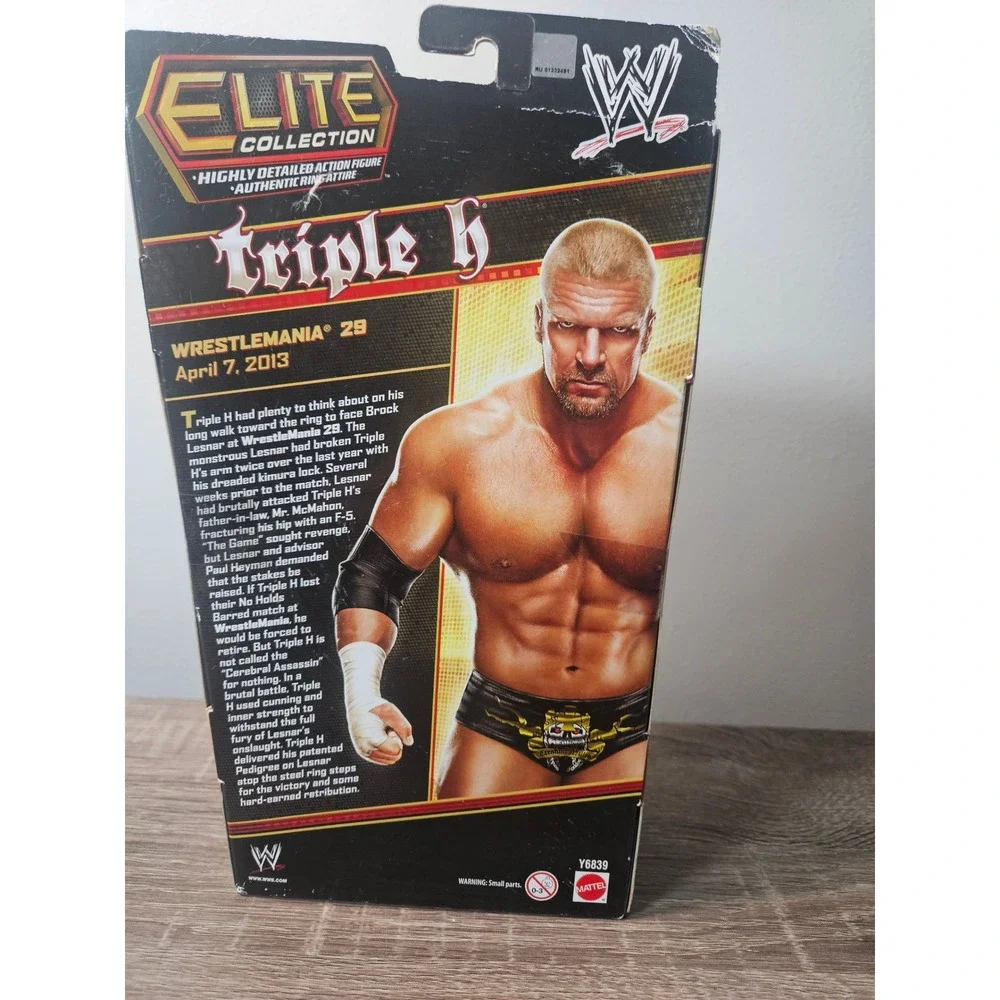 WWE Elite Triple H WrestleMania 29 Toys R Us Exclusive Action Figure Y6839 NEW
