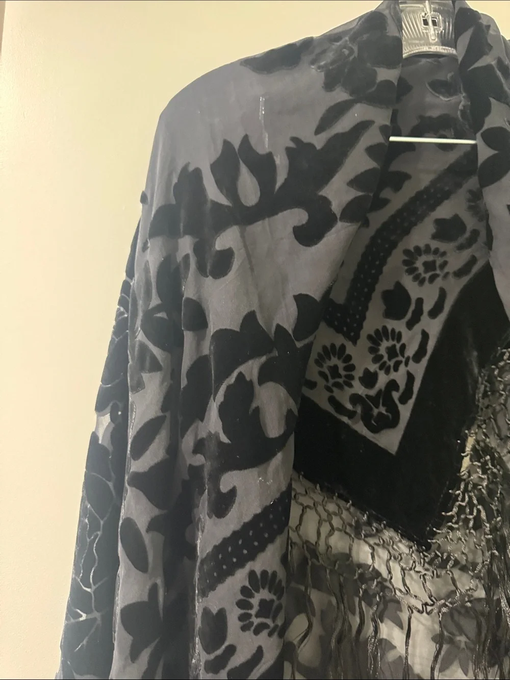 2xist shawl floral