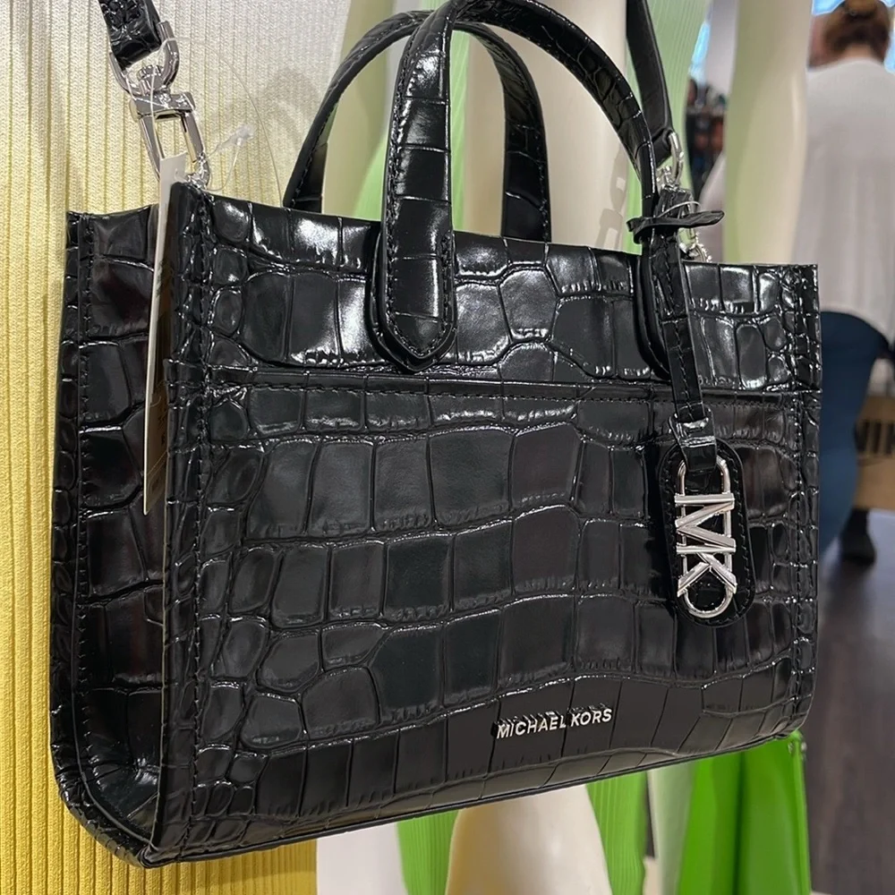 Michael Kors shape complement