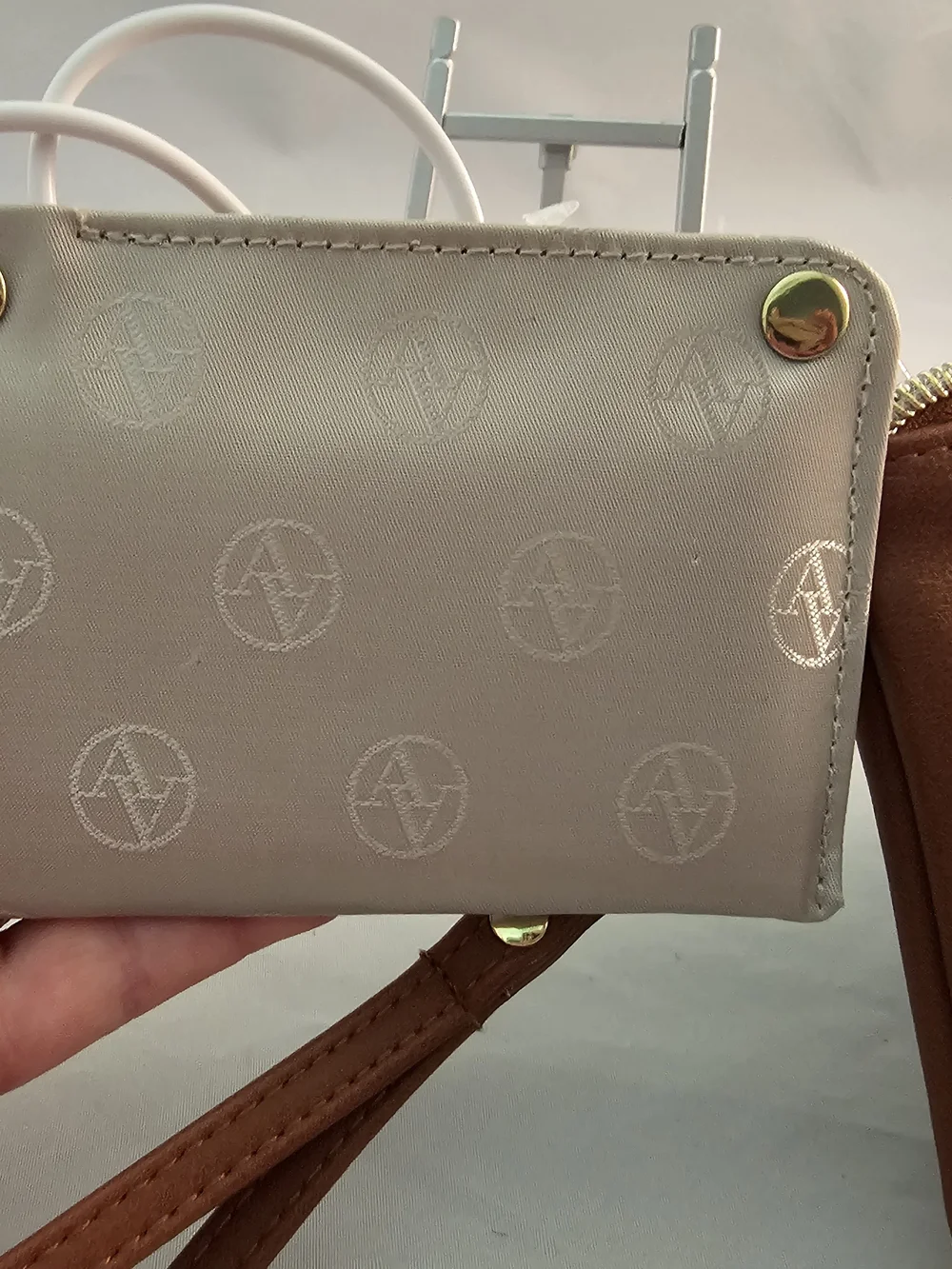 Adrienne Vittadini small wristlet