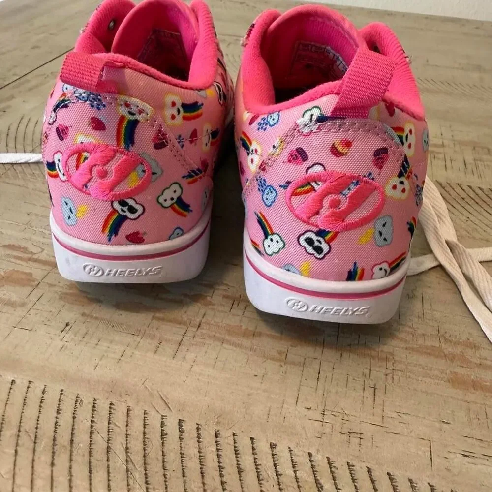 Heelys pink sneakers