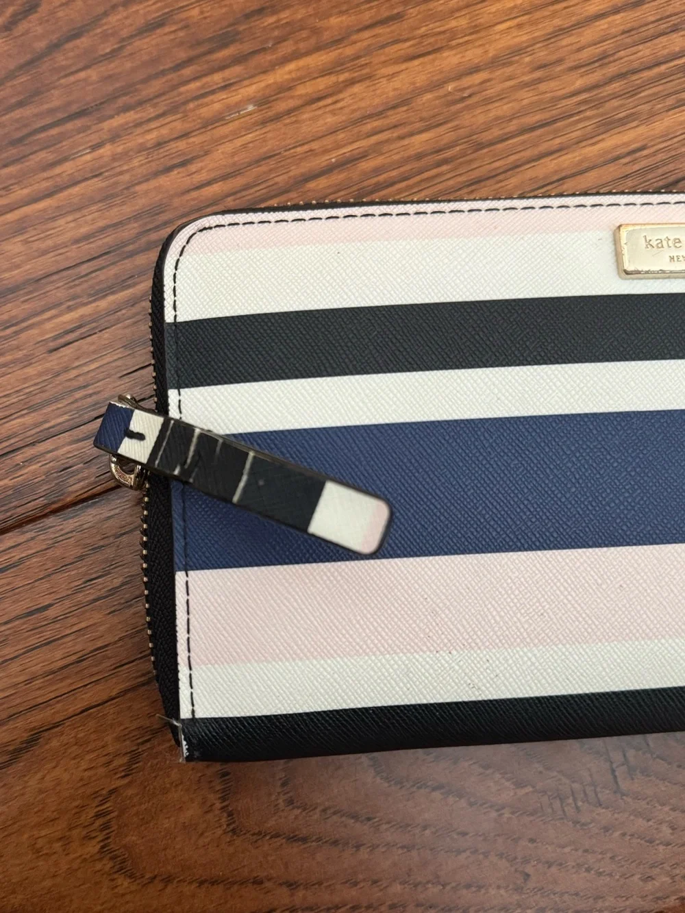 kate spade zip around