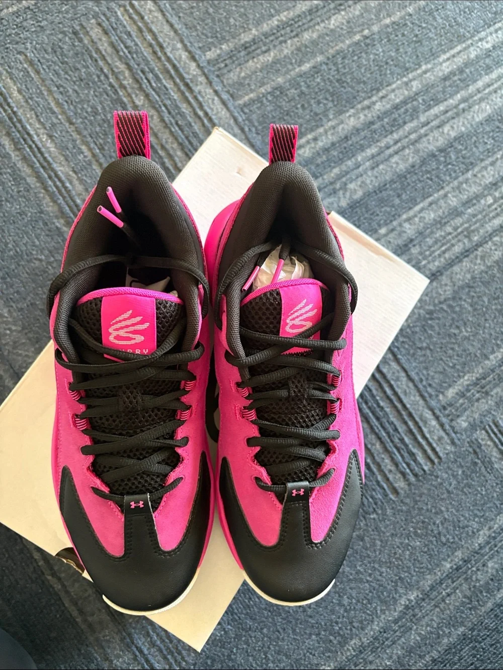 Under Armour lightweight basketball