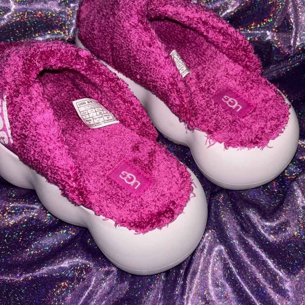 UGG pink new sugarcloud