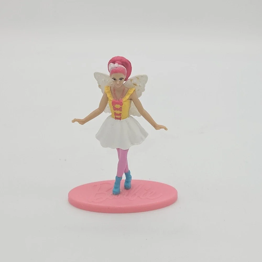 2020 Mattel Barbie Dreamtopia Fairy Figurine Pink Hair Yellow Bodice 2