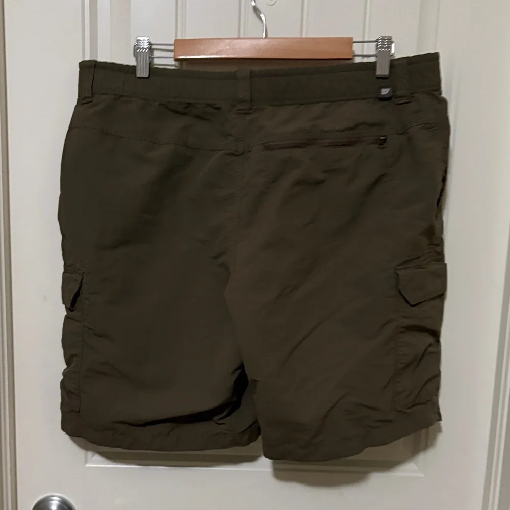 The North Face Men's Olive‎ Green Cargo Shorts with Webbing Belt