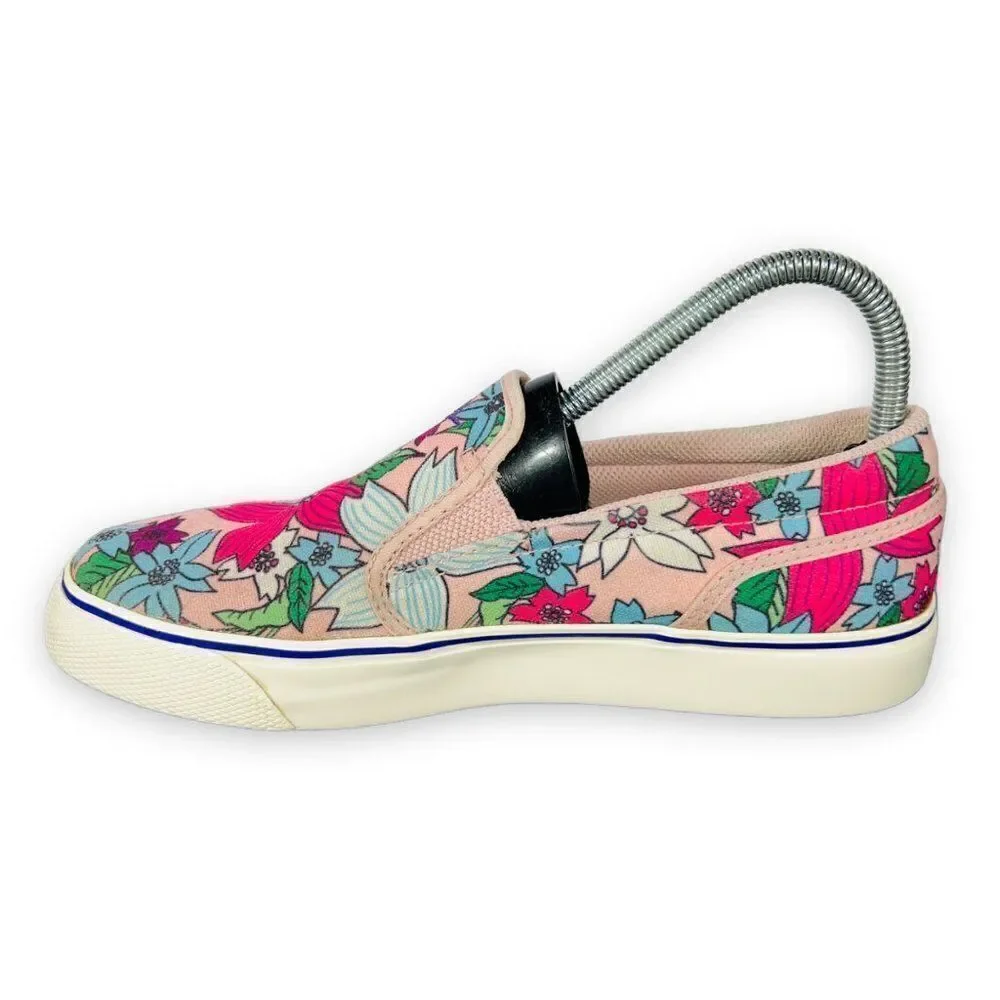 Nike brand toki
