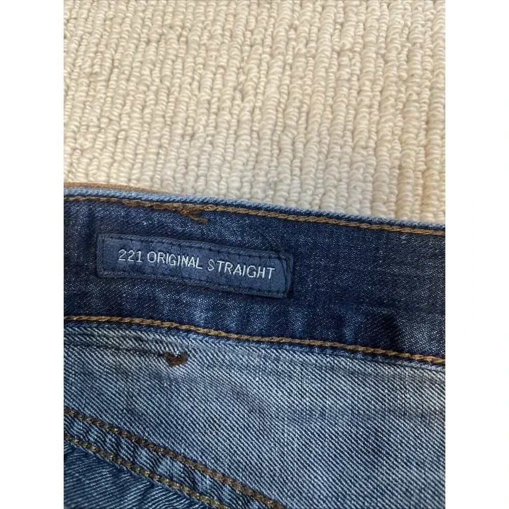 Lucky Brand good
