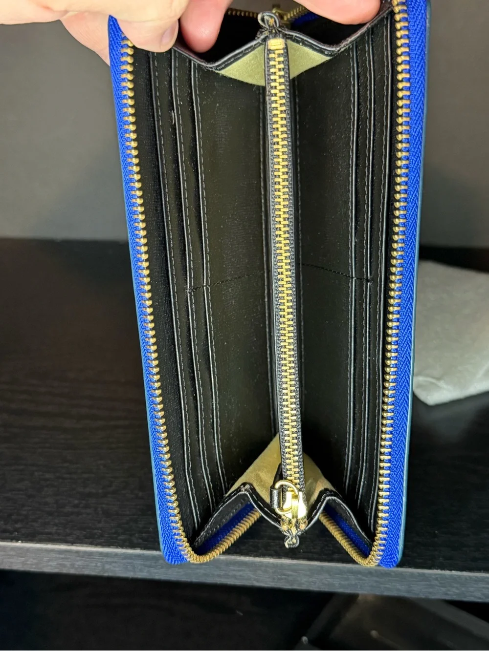 Cynthia Rowley zip around