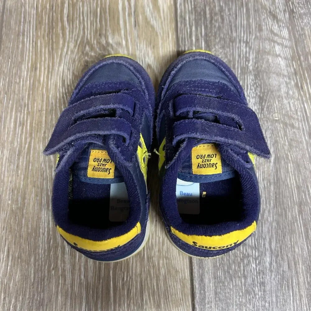 Saucony previously owned