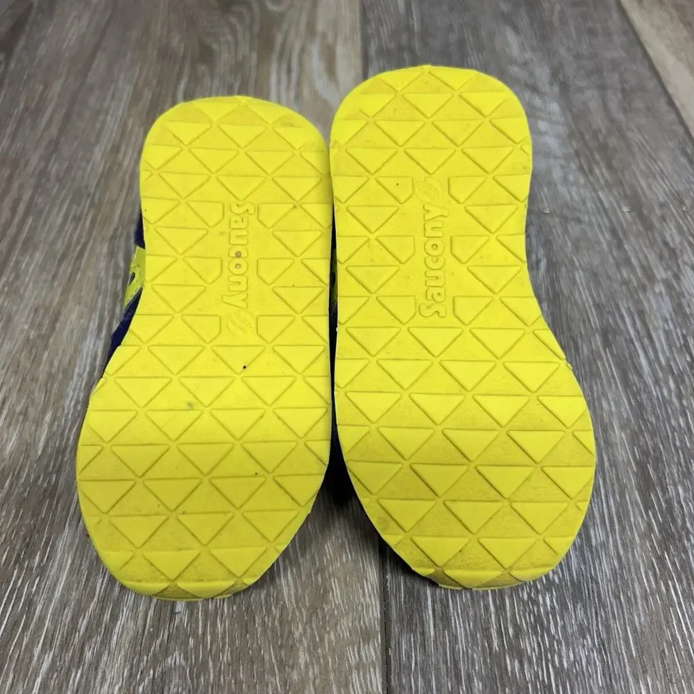 Saucony previously owned