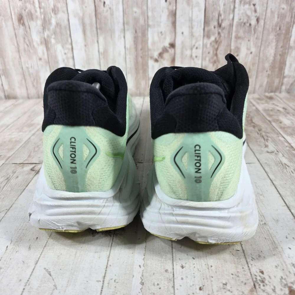 Hoka One One hoka one