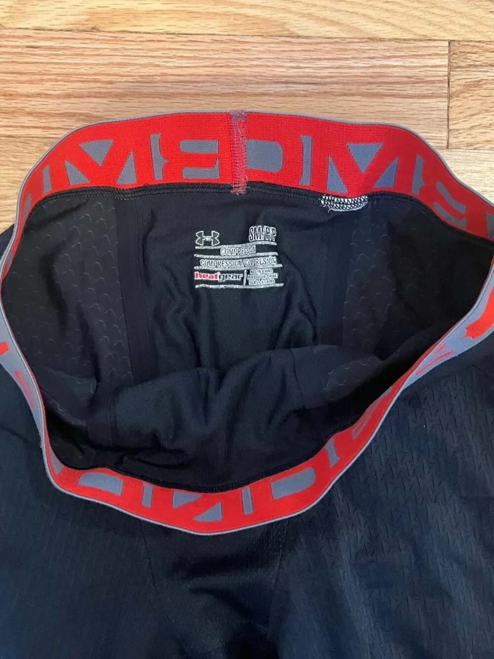 Men's Small Under Armour Heatgear Football Compression Shorts