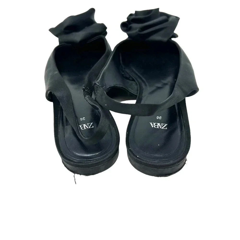 Zara Straple Flat Shoes with Flowers Black Satin Rosette Size 36 US 5‎