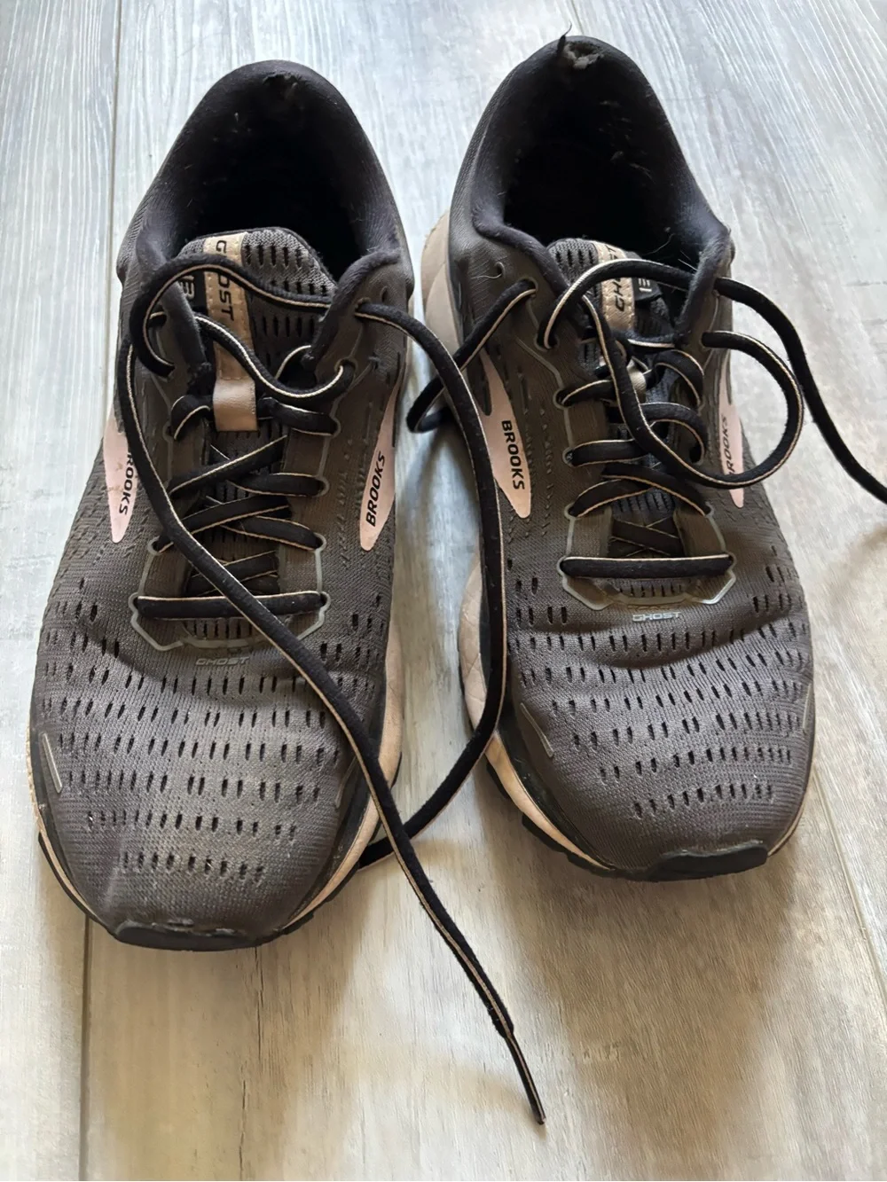 Brooks lightweight trainers