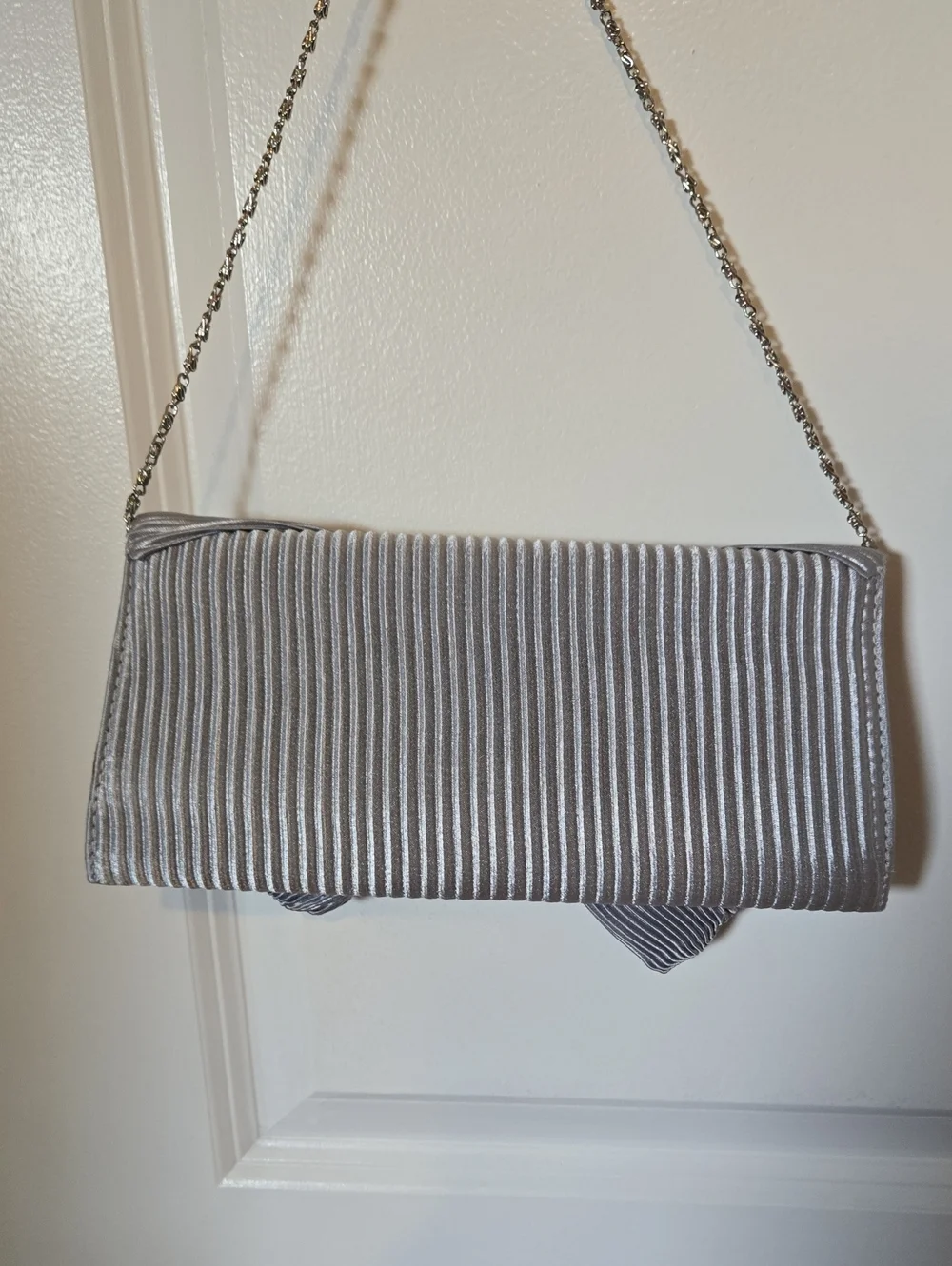 Bijoux Terner chic gray