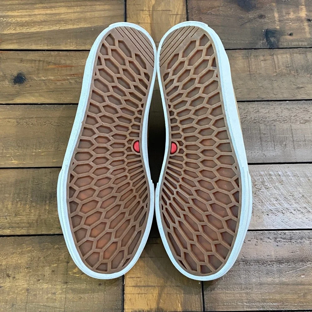 Tsubo sneakers crisp