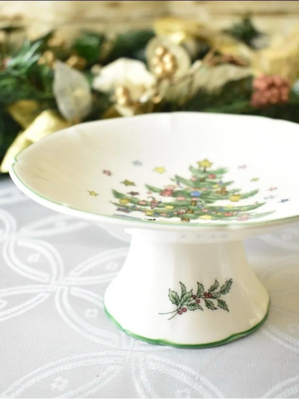 Nikko Japan Christmastime “Happy Holidays” mini pedestal dish