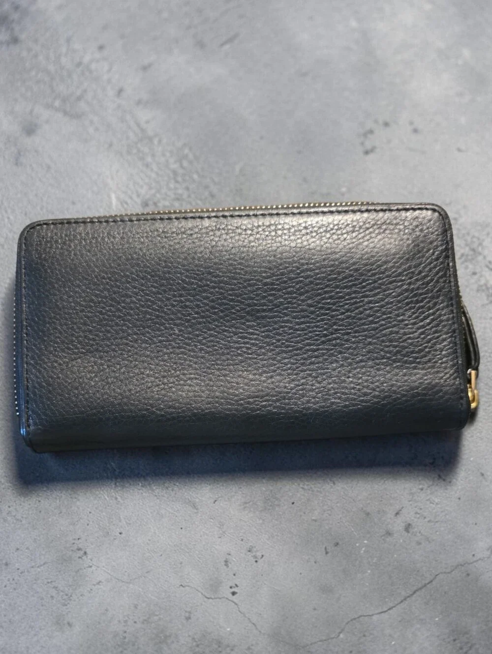 Tory Burch compact pebbled