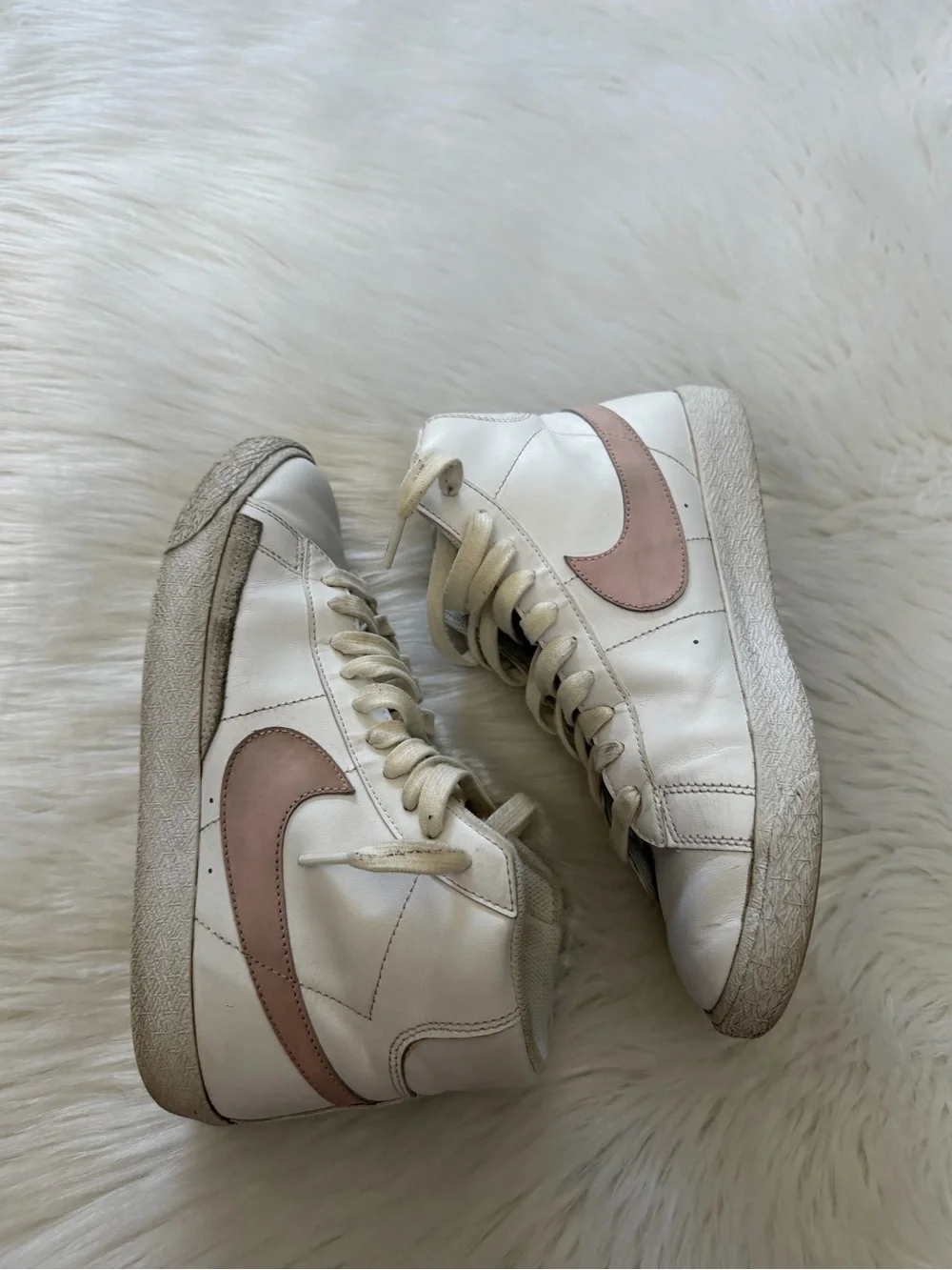 Nike blazer mid