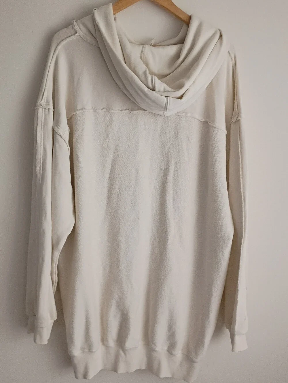 Free People questions leave