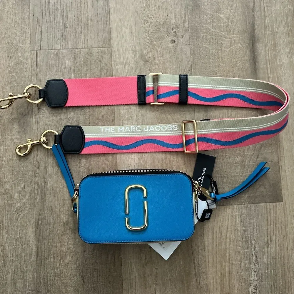 Marc Jacobs chic blue