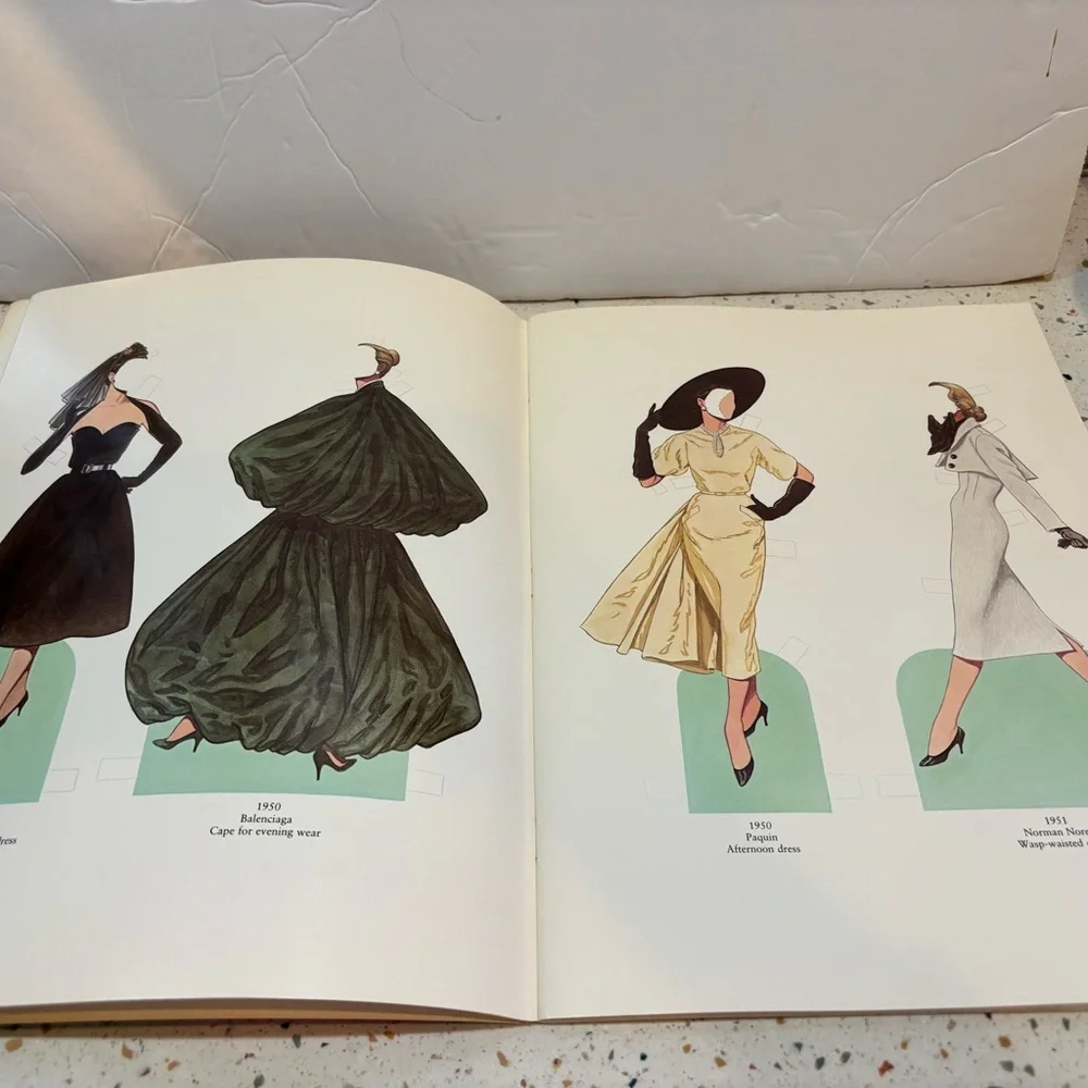 Vintage 1985 Great Fashion‎ Designs of the Fifties Paper Dolls Book Tom Tierney