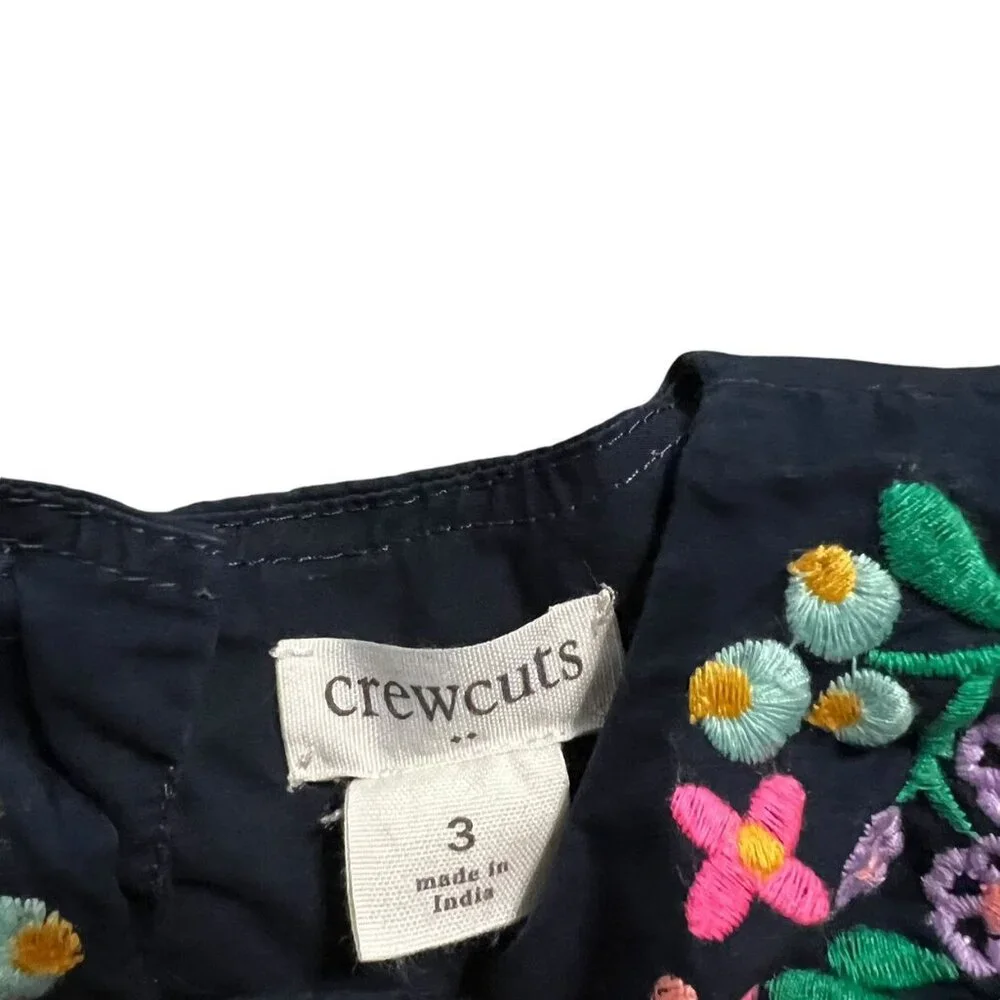 Crewcuts that wraps across