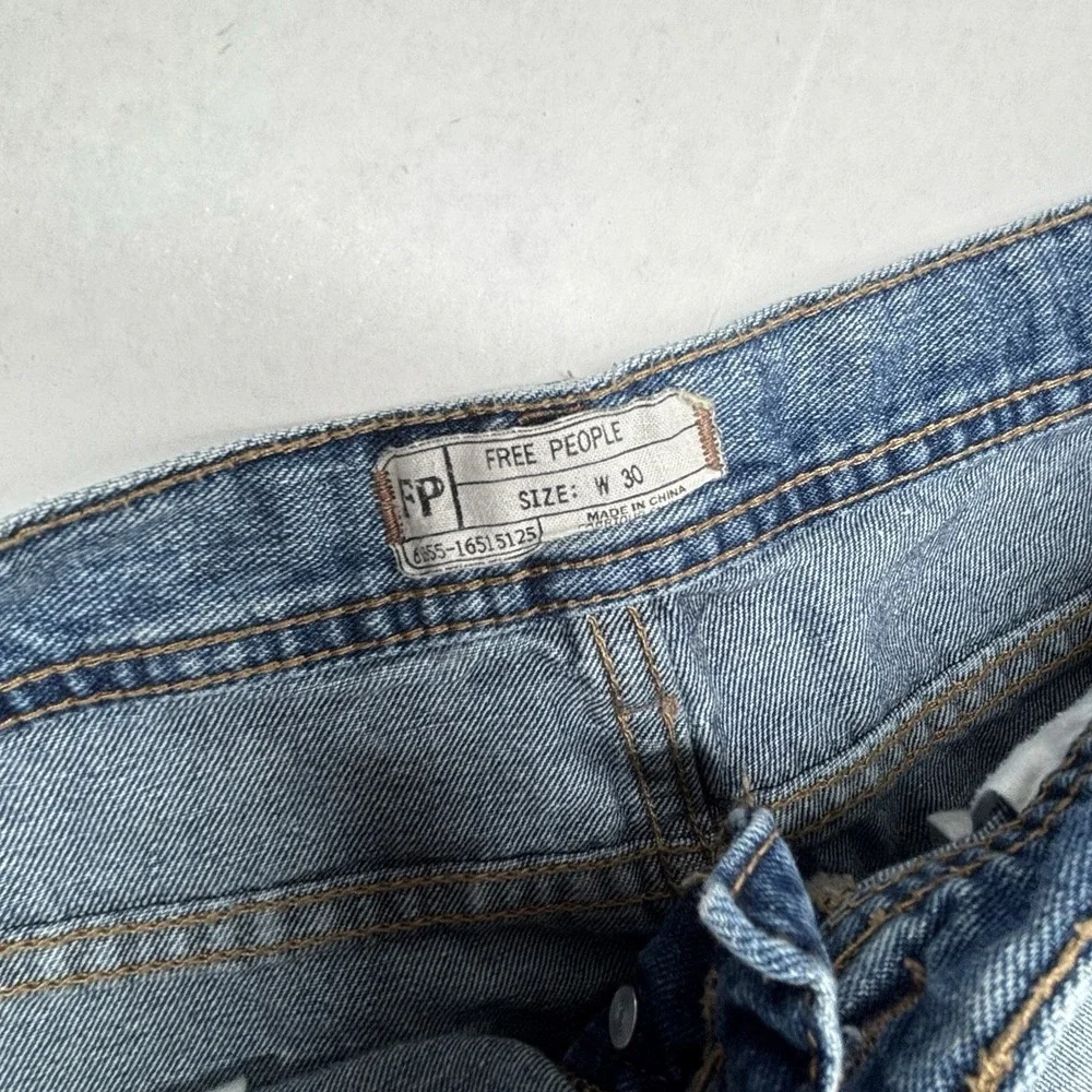 Free People please look