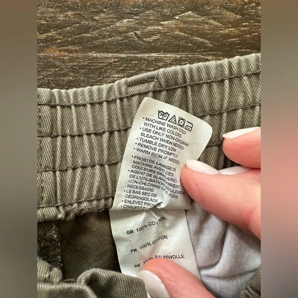 HB By DXL good preowned