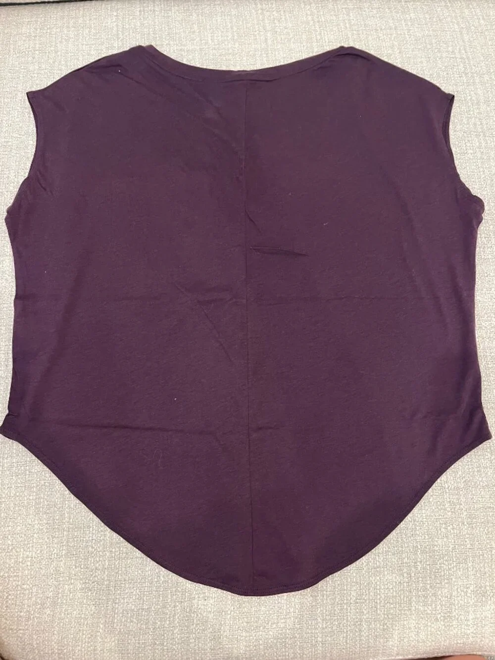 NWOT Nike Women’s Purple Graphic Logo Short Sleeve Scoop Neck T-Shirt Size M