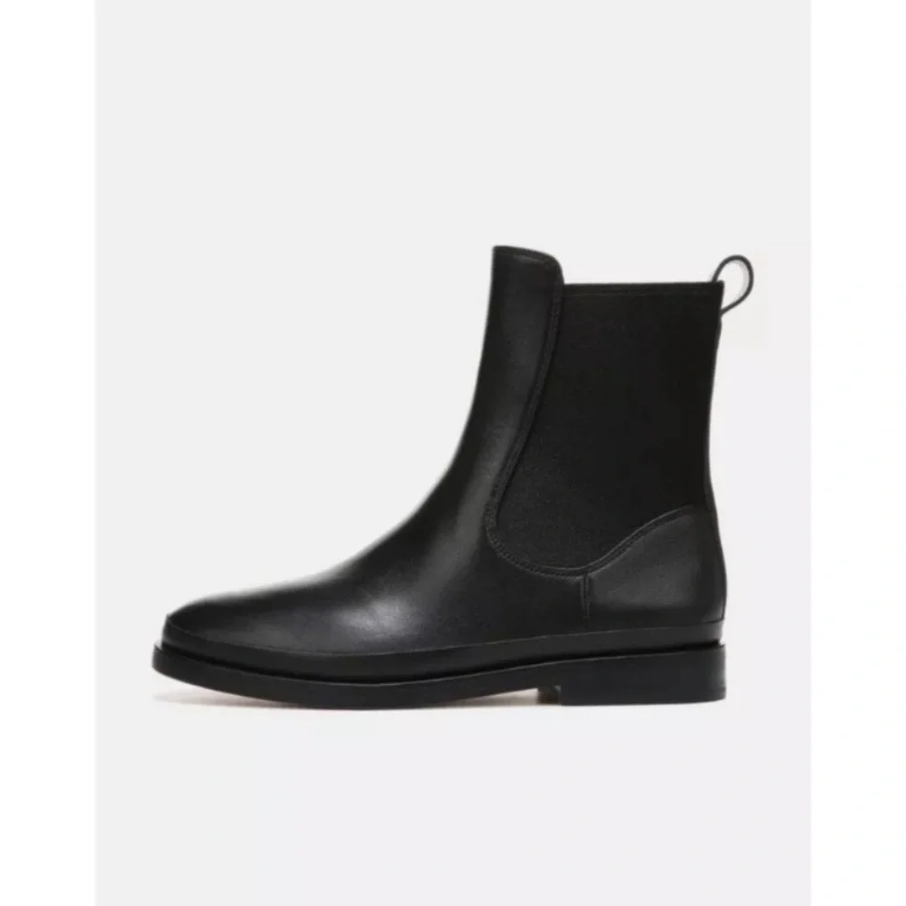 VINCE Black Ryker Leather Ankle Chelsea Boots with Elastic Panels